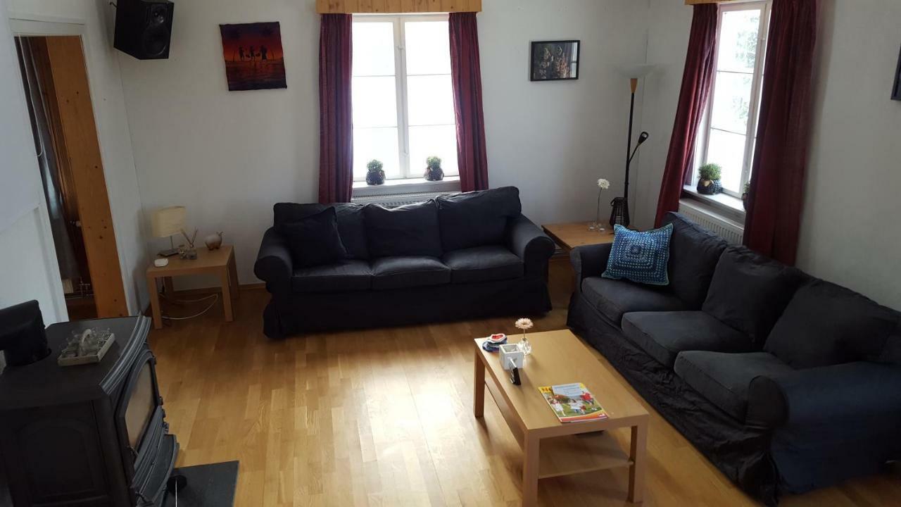 Det Gule Huset Hurdal Buitenkant foto