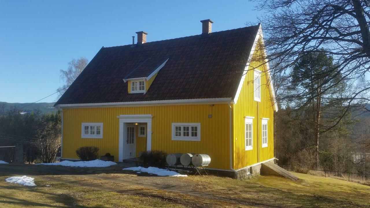 Det Gule Huset Hurdal Buitenkant foto